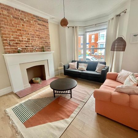 Beautiful Family Home In The Heart Of Swansea Exterior foto